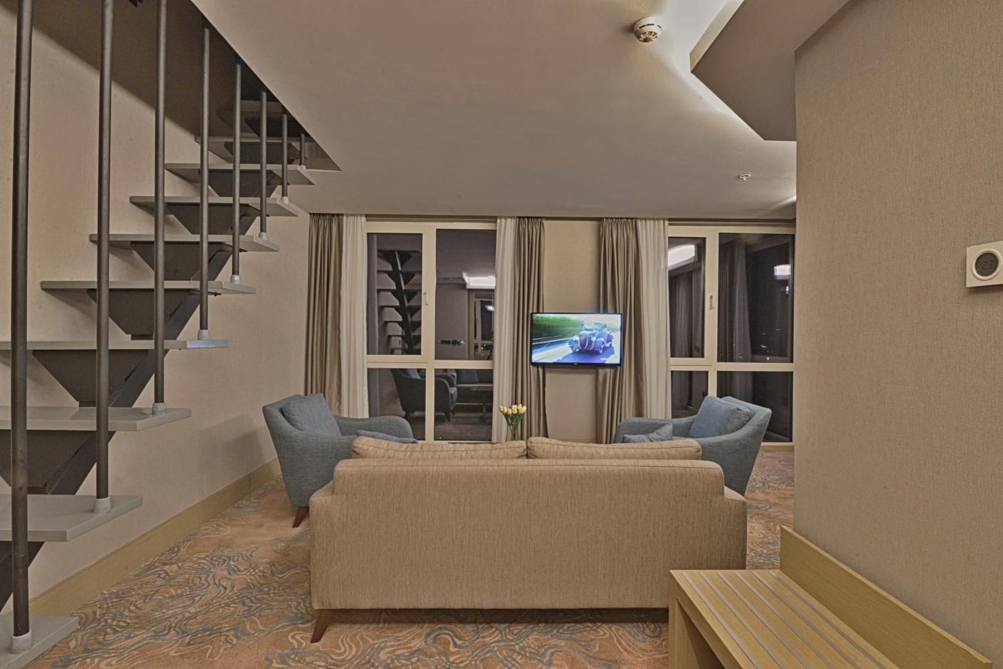 Western Premier Ottoperla מלון 4*
